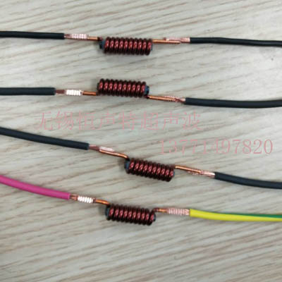 電感引腳與裸銅線超聲波焊接1.jpg