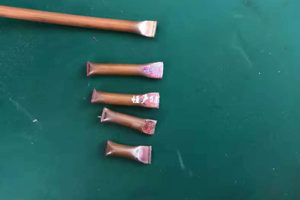 銅封尾.jpg